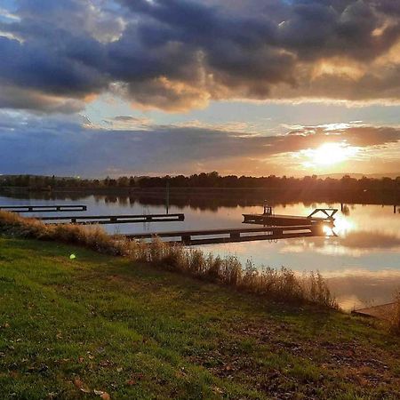 Camping Aux Rives Du Soleil Pont-de-Vaux Ngoại thất bức ảnh