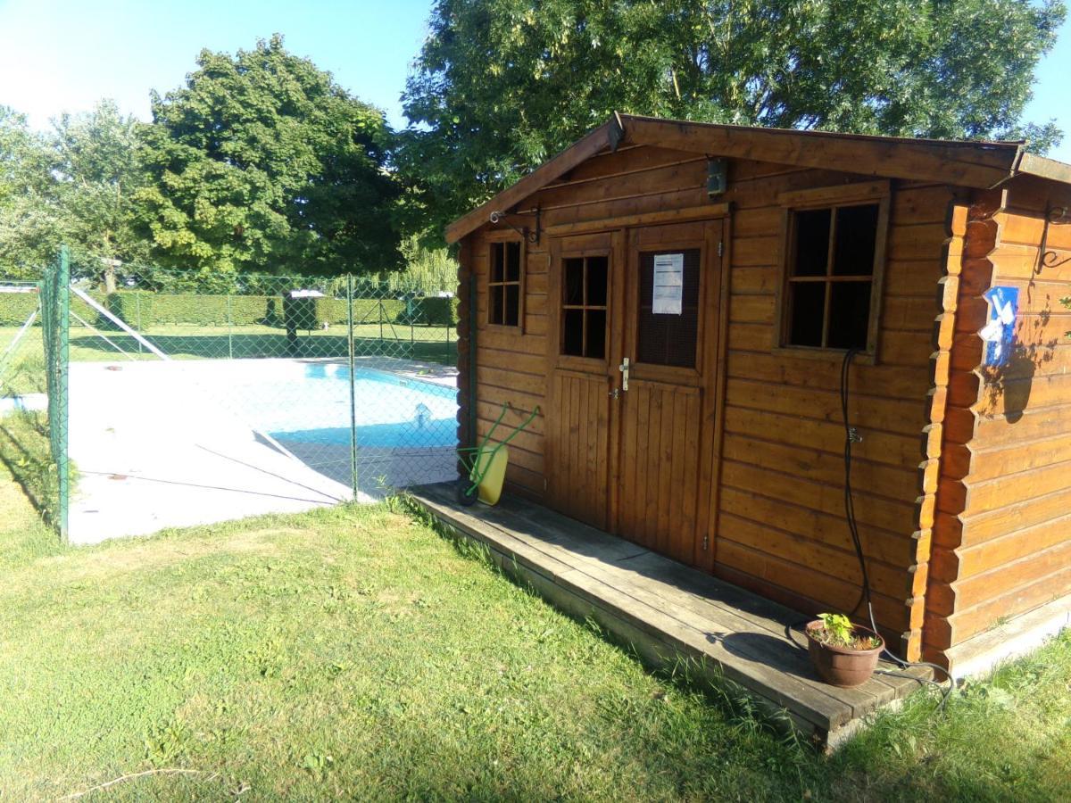 Camping Aux Rives Du Soleil Pont-de-Vaux Ngoại thất bức ảnh